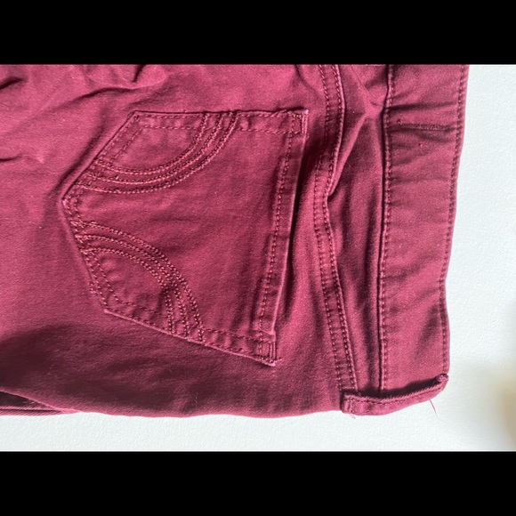 Hollister Skinny Jeans - Picture 2 of 2